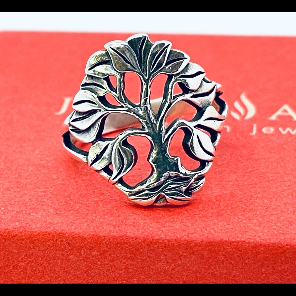 James Avery RetiredTree of Life Ring Sz ~ 7.5